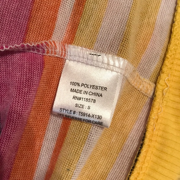 🌺 3 for $15 🌺 Multicolored Lightweight Cardigan - Picture 5 of 6